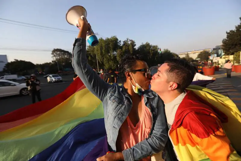 Brasile sempre più gender fluid, via il campo "sesso" dalla carta di identità