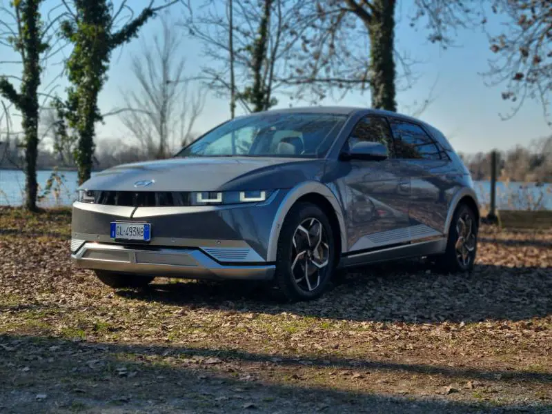 Hyundai Ioniq 5 2023: prova del crossover elettrico “anti-Tesla”