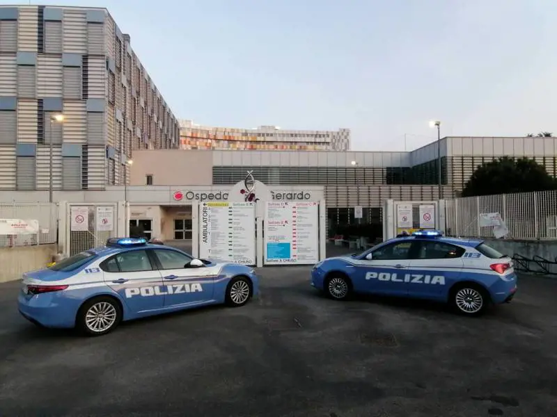 Monza, studente ruba psicofarmaci durante l'alternanza scuola-lavoro, poi scatena il caos in ospedale