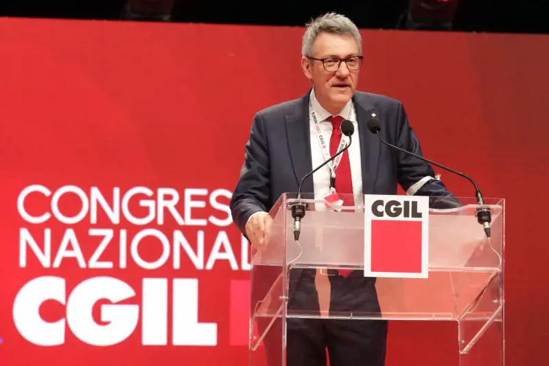 "Pronti alla mobilitazione". Landini chiude a Meloni e annuncia già lo sciopero