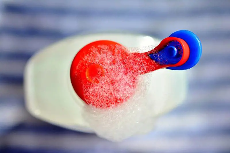 Varese, tenta di soffocare la zia con l'ammoniaca: 22enne ricoverato in psichiatria