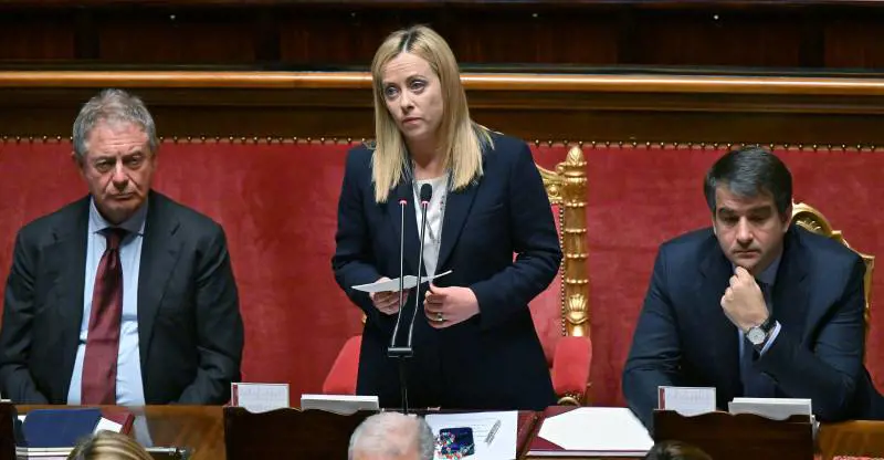 Migranti, Meloni alla Ue: "Stati bandiera si assumano responsabilità delle Ong"