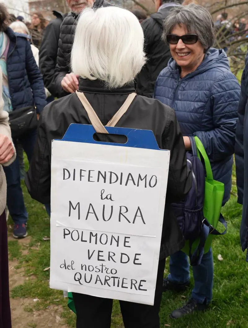 Sondaggio e appello anti cemento, le barricate green