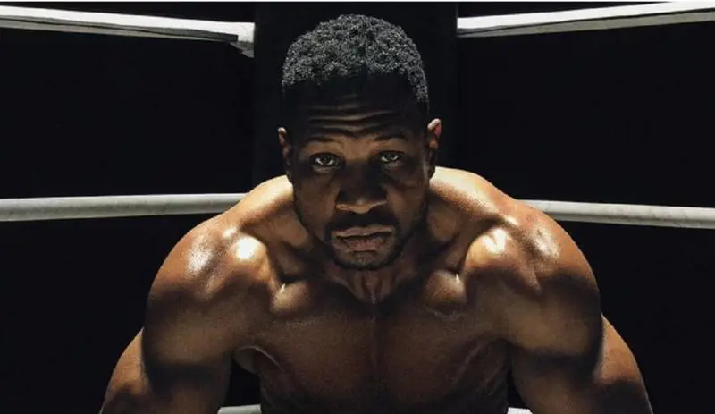 Ha cercato di strangolare una 30enne: nei guai Jonathan Majors, star di Creed III
