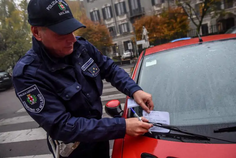 I milanesi sono i più multati. "Sanzioni usate dai Comuni per guadagnare"
