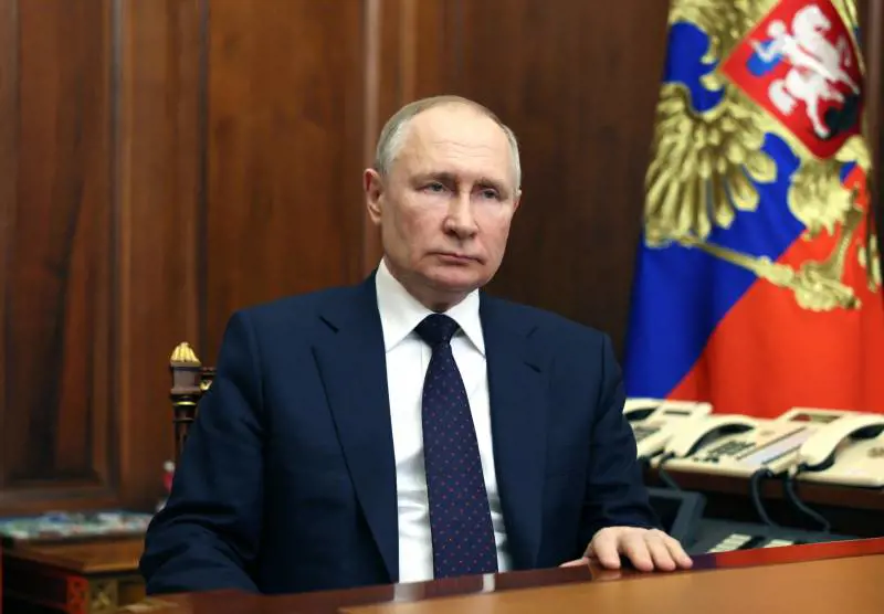 "Putin paranoico, teme sempre per la sua vita"