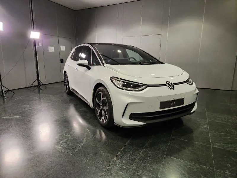 Volkswagen ID.3 restyling: migliora dove serve. Novità e prezzo 2023