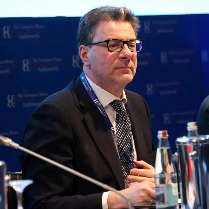 Giorgetti non molla su Mes e Patto di stabilità. E sul Pnrr zittisce i gufi