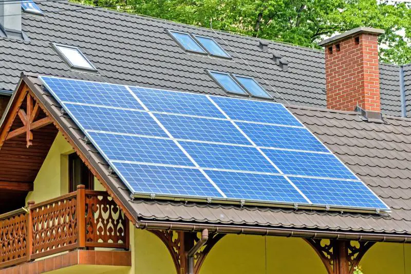Quanto costa installare dei pannelli solari