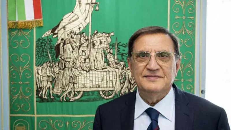 Romano La Russa propone casco e assicurazione per monopattini