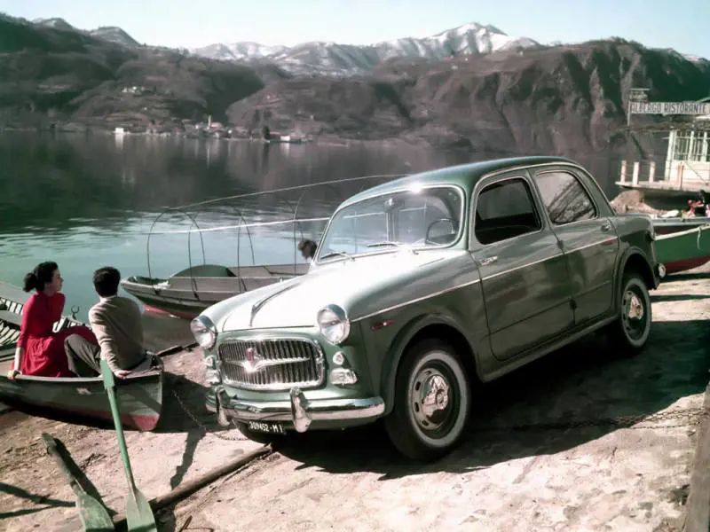 Fiat Nuova 1100, la borghesia ha il suo nuovo destriero
