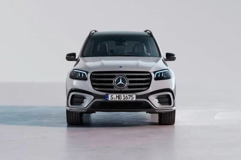 Mercedes-Benz GLS, l'ammiraglia SUV si rinnova