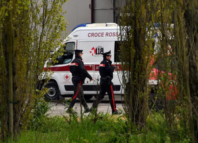 I fratellini schiacciati dal silos "Facevano una prova di guida"