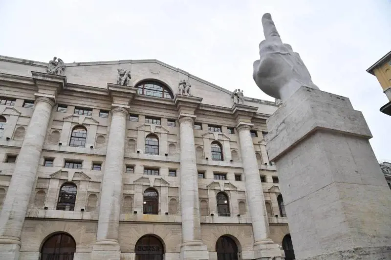 Federcontribuenti: "Pressione fiscale alle stelle". E il consiglio dei ministri discuterà un ddl per incentivare le Pmi