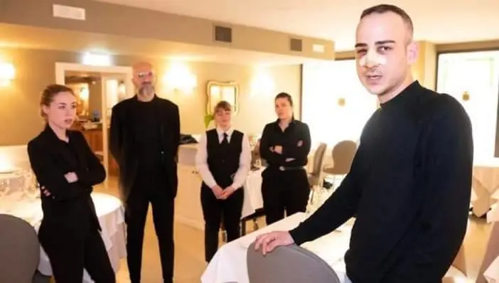 A destra, in primo piano, Cristian Sicuro