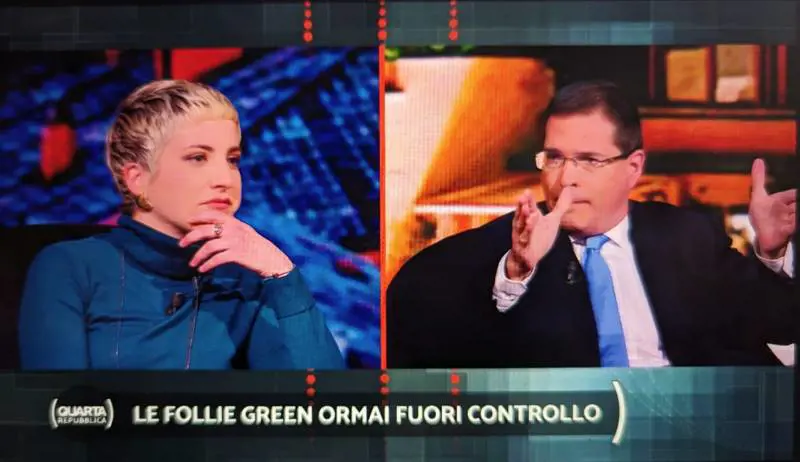 "Fatevi i c... vostri". Capezzone a valanga sui fanatici green