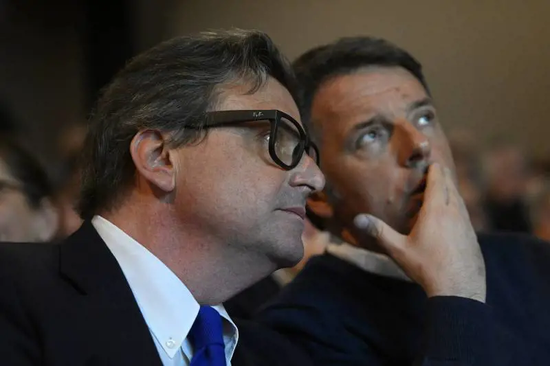 "Una mancanza di rispetto". Renzi asfalta Calenda su Berlusconi