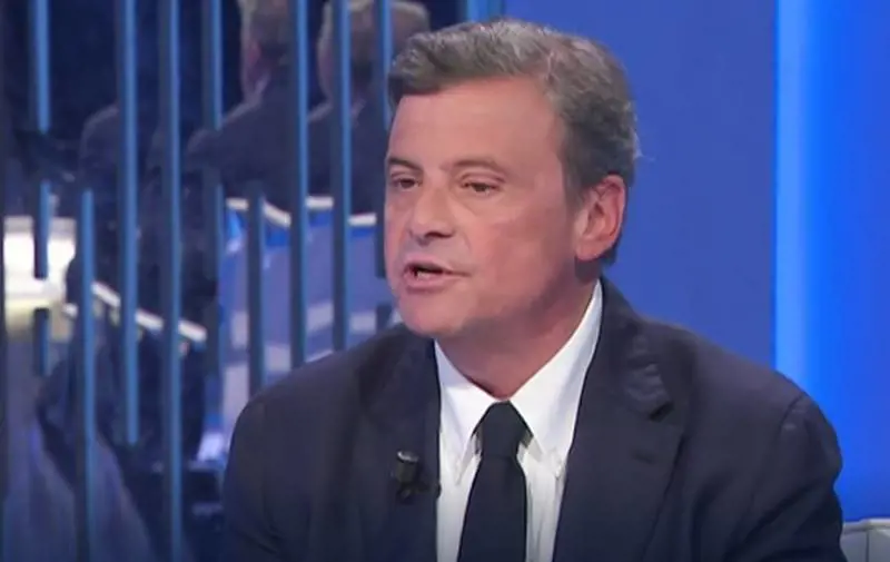  "Starò in silenzio ad ascoltarla". È scontro fra Calenda e Lilli Gruber 