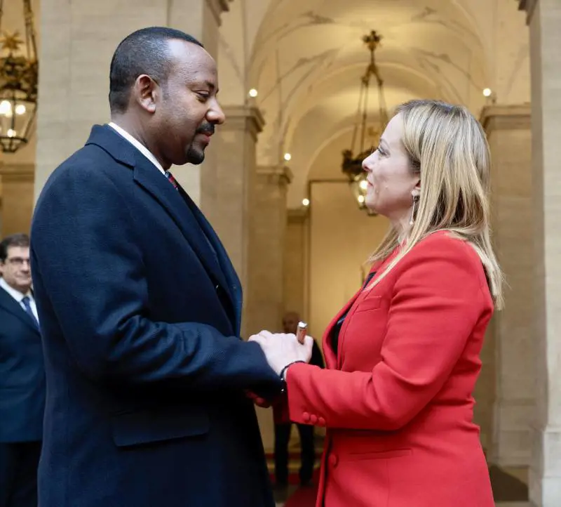 Meloni in Etiopia "Un ruolo più forte dell'Italia in Africa. E presto arriverà il Piano Mattei"