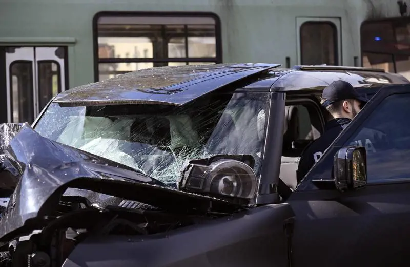 "Perfettamente funzionante". È giallo sul semaforo dell'incidente di Immobile