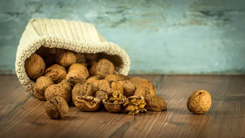 Colesterolo alto, ecco quali alimenti mangiare