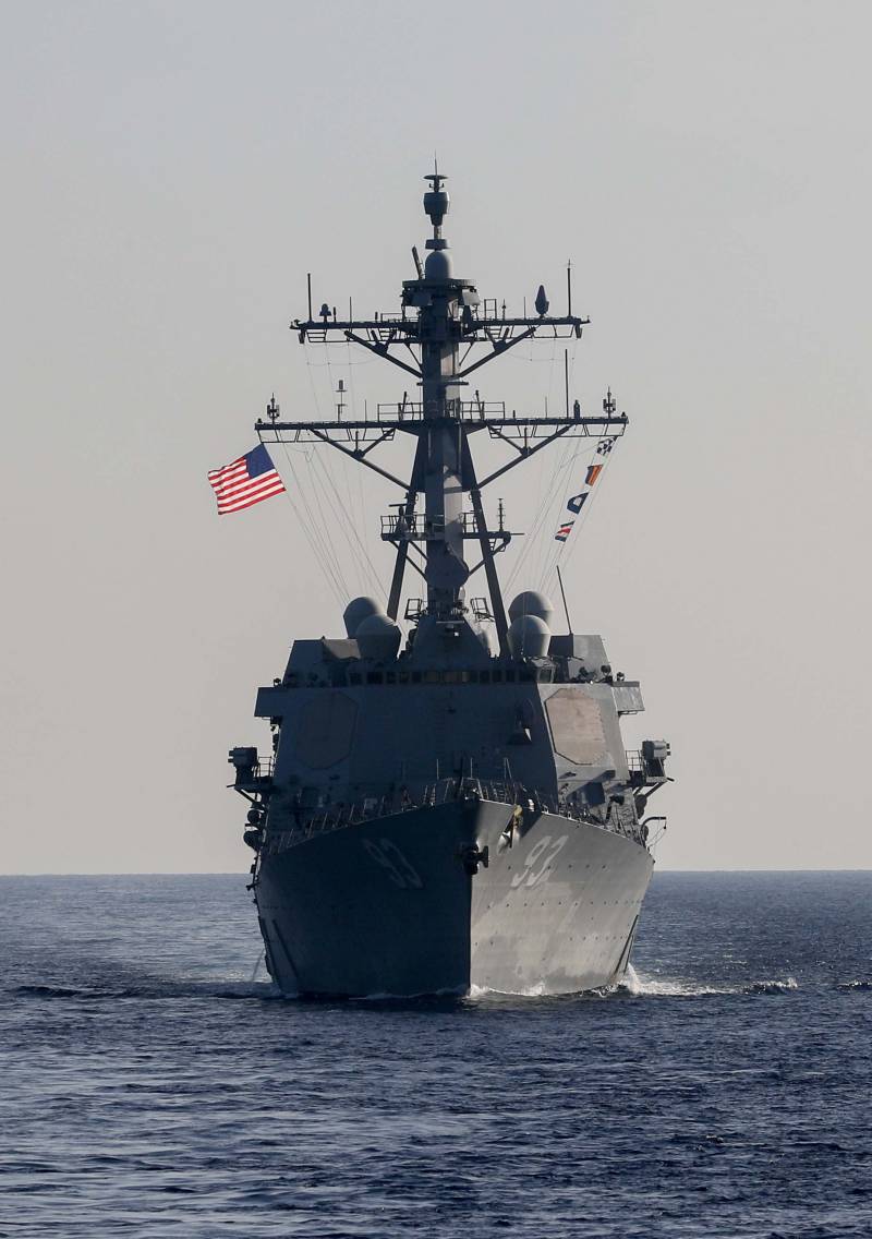 FOTO Gli Usa mandano cacciatorpediniere nello Stretto di Taiwan il