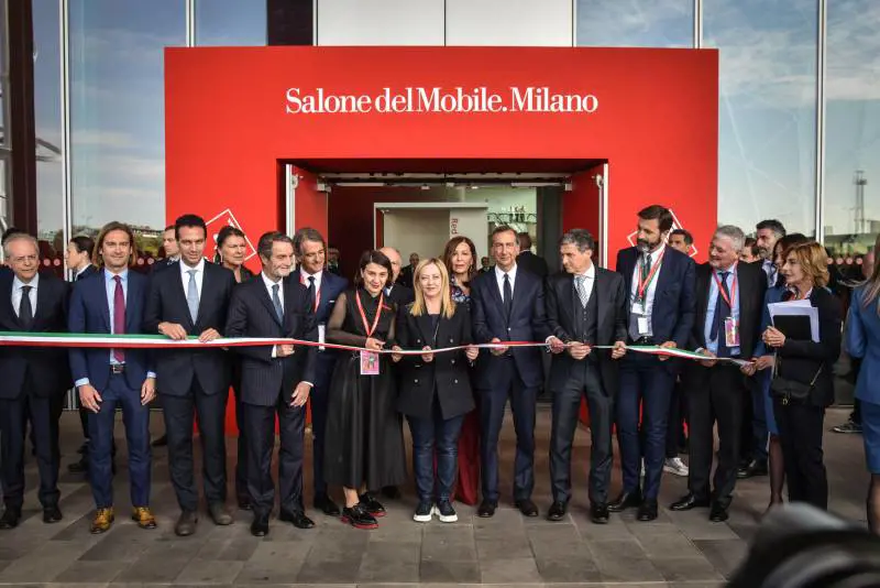 Il mondo torna al Salone del Mobile, Giorgia Meloni: "Tuteleremo il marchio"