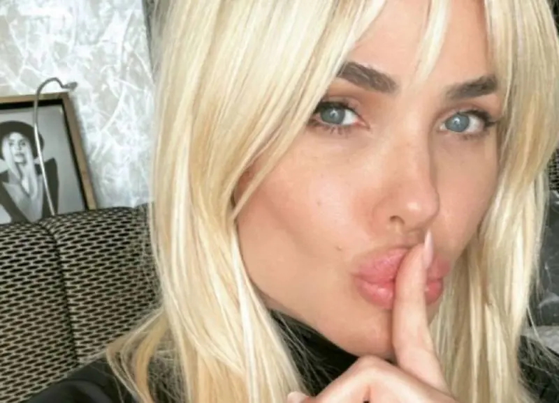 "Ti sei rovinata, basta". L'odio social contro Ilary Blasi all'Isola