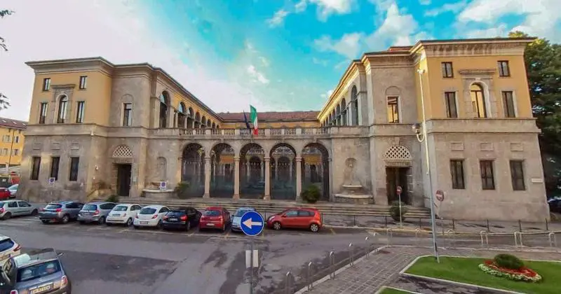 Morì a 39 anni per un intervento di estetica: chirurgo condannato