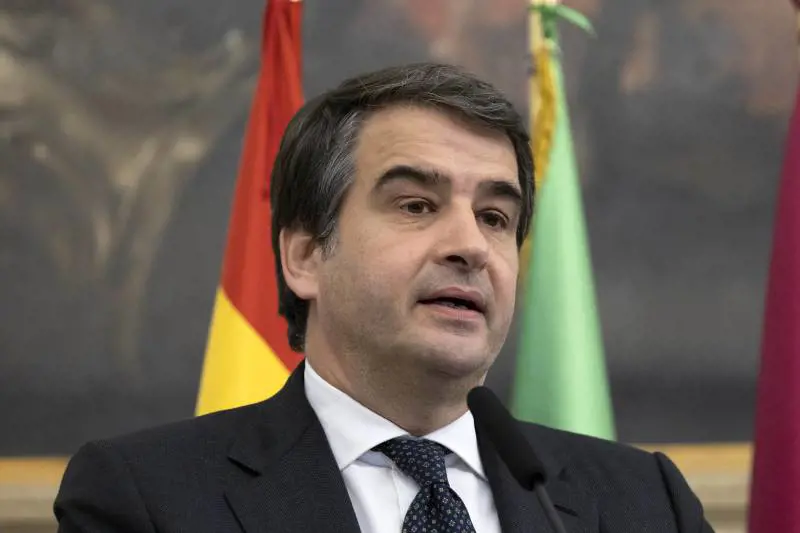 Pnrr, Fitto: "Per non perdere i fondi è necessario correggere i progetti"