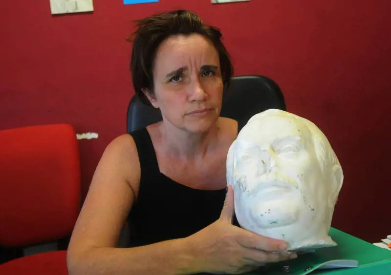 "Mi prendo riso e origano". La preside derubava la scuola