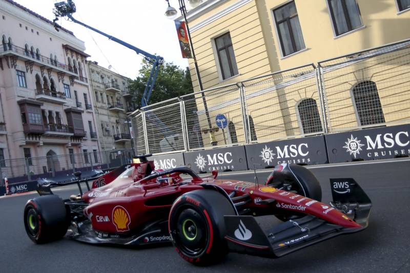 Leclerc F1 Baku 2022