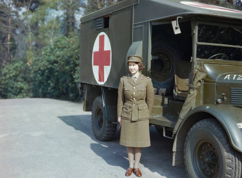 La Regina Elisabetta II durante la Seconda Guerra Mondiale