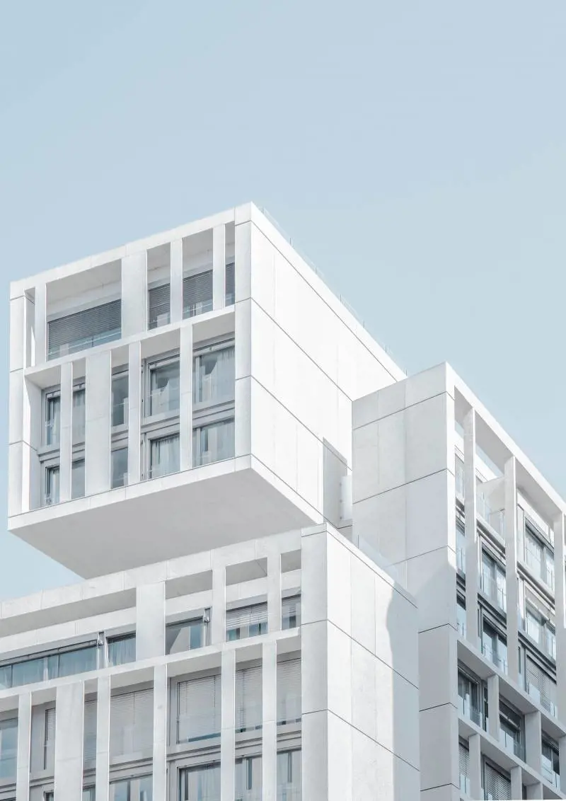 Una pellicola a base di cellulosa che sfrutta i colori per raffreddare gli edifici
