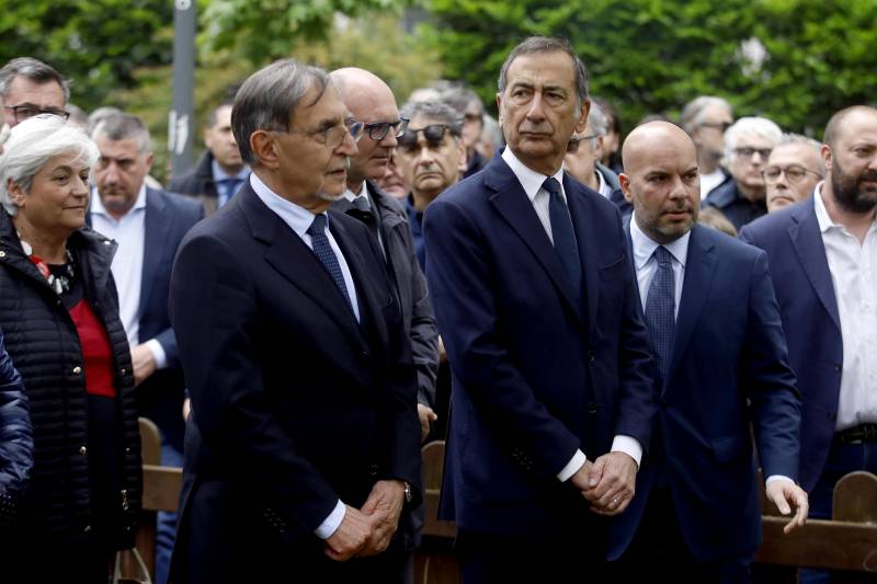 Il presidente del Senato Ignazio La Russa e il sindaco Giuseppe Sala alla commemorazione per Sergio Ramelli a Milano