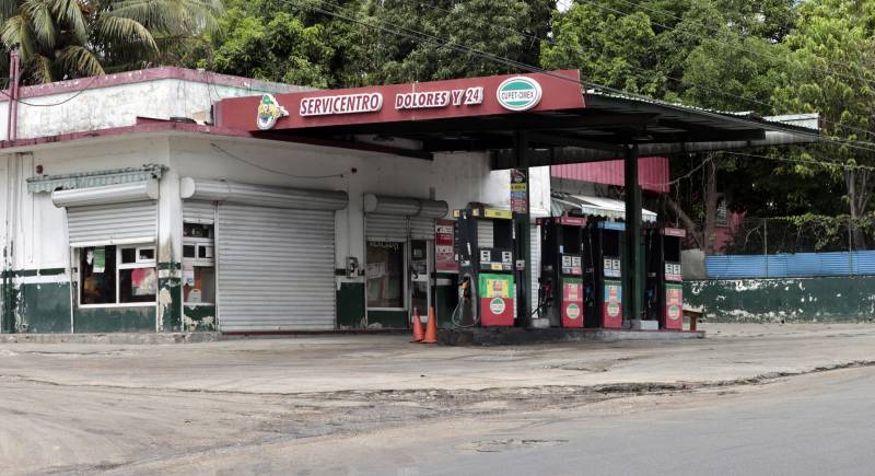 Stazione di benzina a Cuba