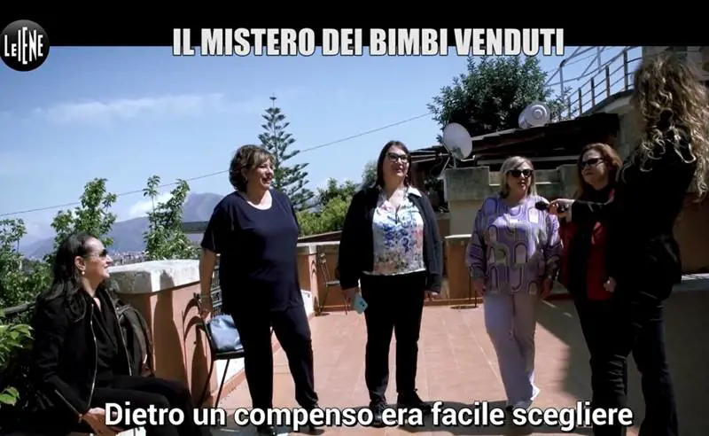 Bimbi fatti nascere e venduti, l'oscura vicenda di Baida nel servizio de Le Iene