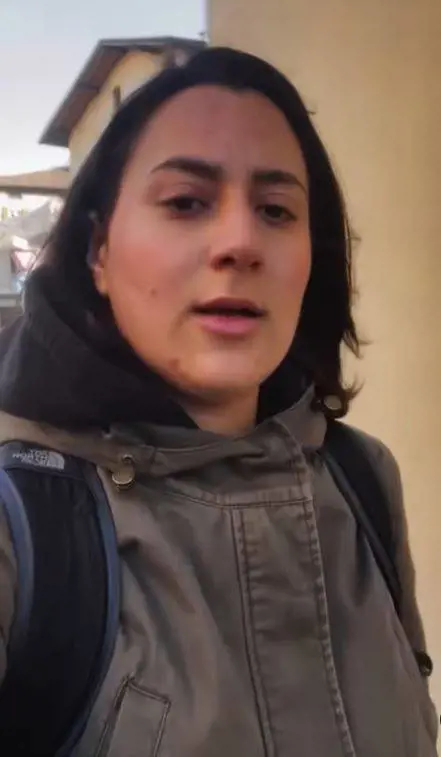 Milano, il caro affitti finisce in tenda: ecco come protesta una studentessa