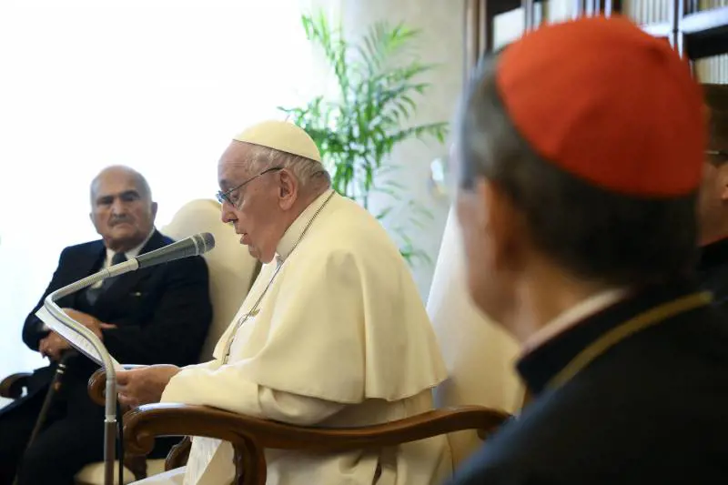 Pedofilia, Papa in campo contro gli abusi sessuali: "Deturpano la nostra testimonianza"