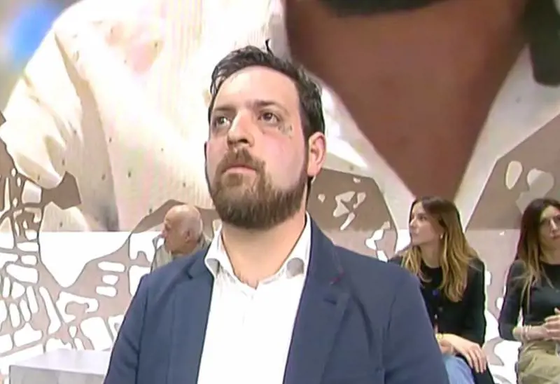 dalla puntata di Dritto e rovescio