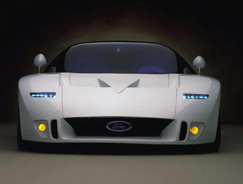 Ford GT90, una concept per sfidare la Ferrari F50