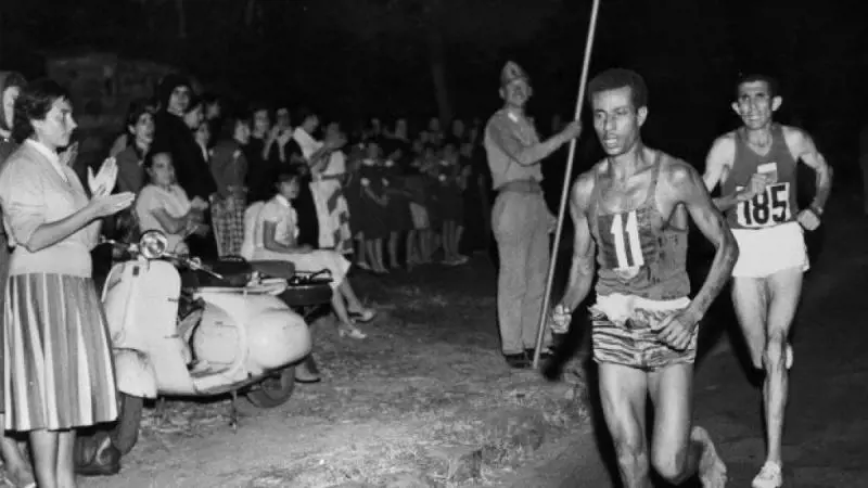 Abebe Bikila, vincere l'oro correndo a piedi nudi