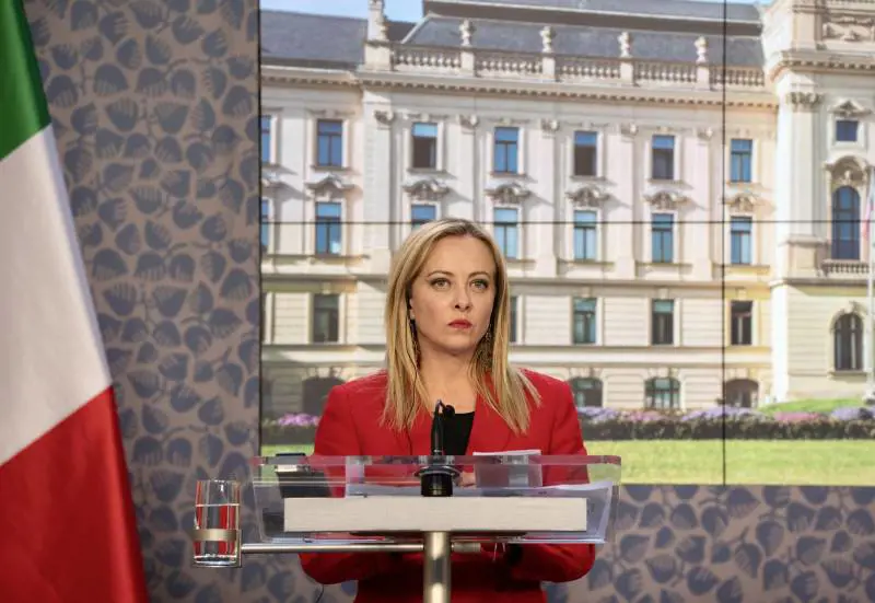"Hanno difficoltà interne...". Così il governo "neutralizza" gli attacchi di Francia e Spagna