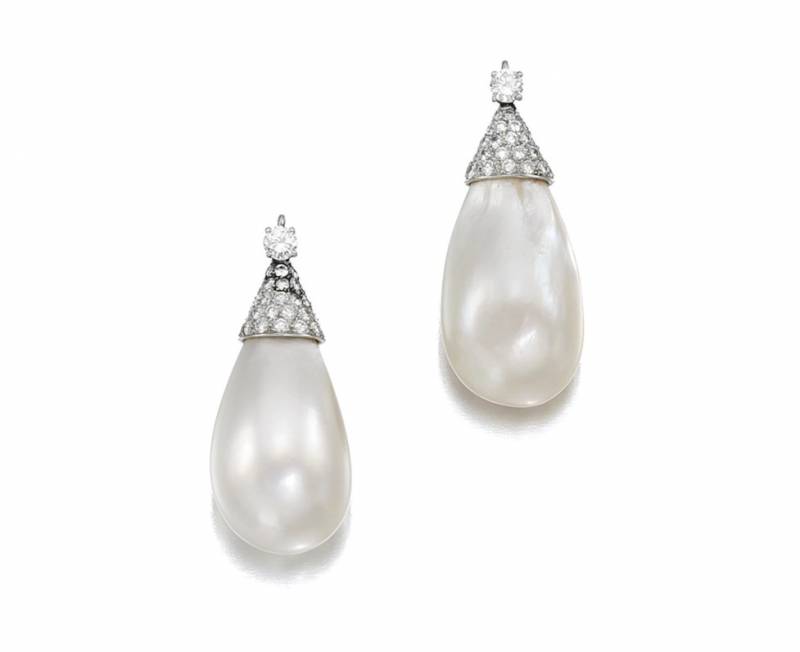 Coppia di pendenti in perle naturali e diamanti del 1964 realizzati da Bulgari