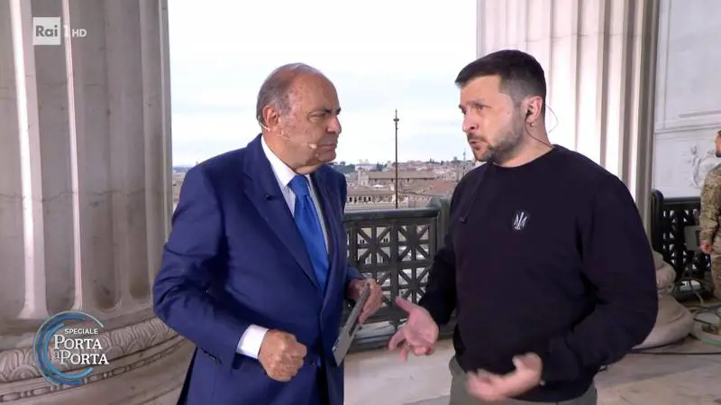 Zelensky lancia l'offensiva: "A breve..."
