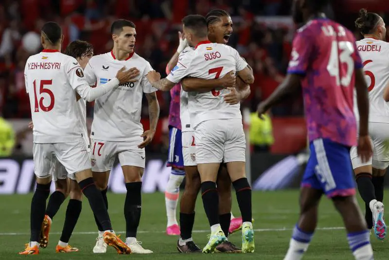La Juventus cade a Siviglia ed esce dall'Europa League. Niente derby italiano in finale