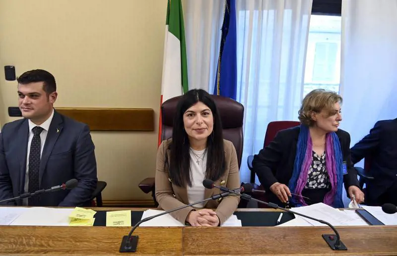 "Basta con l'antimafia show". Colosimo cambia rotta sugli "impresentabili"