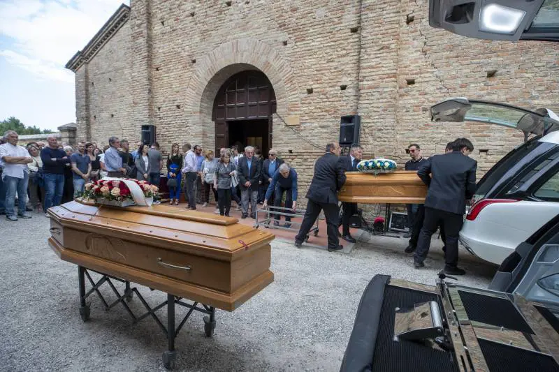 In 400 per l'addio a Delio e Dorotea