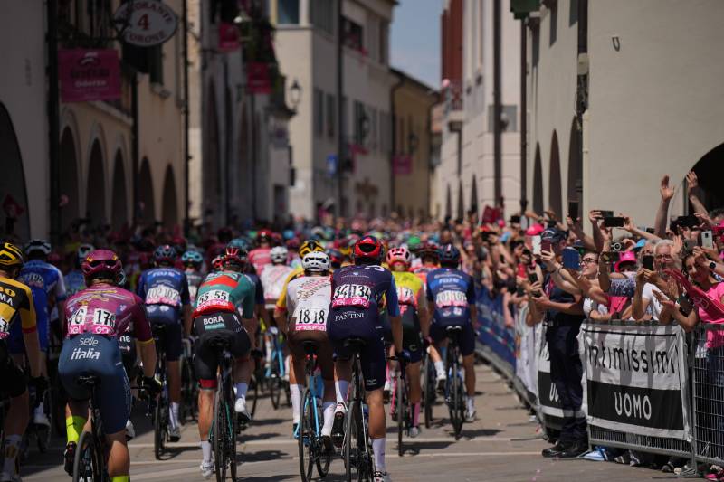 Giro tappa 18 gruppo