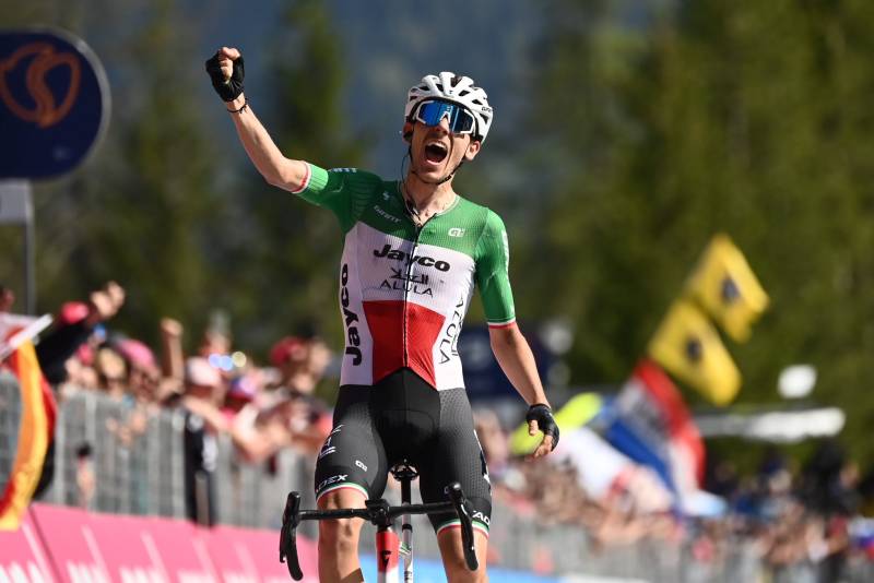 Filippo Zana Giro termina a 18ª etapa